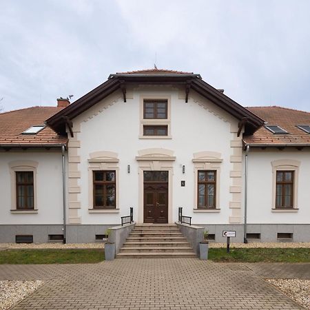 Sárvár Vadkert Major酒店 外观 照片
